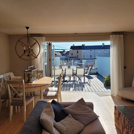 Central Modern Townhouse In Saundersfoot Villa Exterior foto