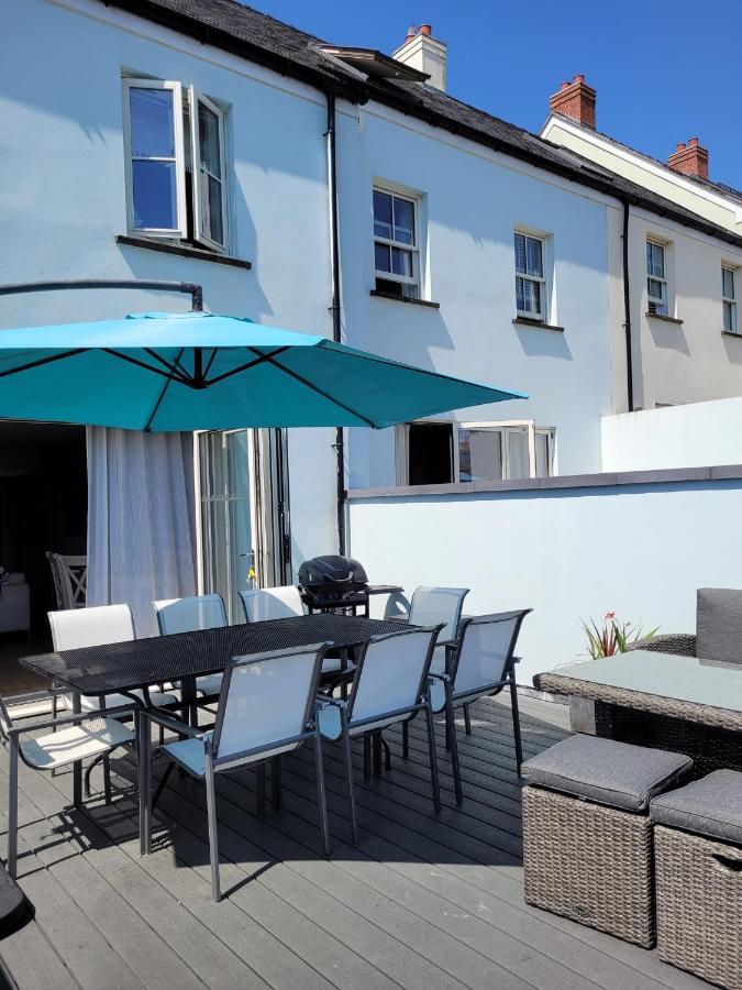 Central Modern Townhouse In Saundersfoot Villa Exterior foto