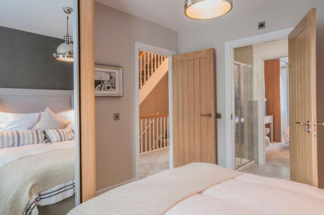 Central Modern Townhouse In Saundersfoot Villa Exterior foto